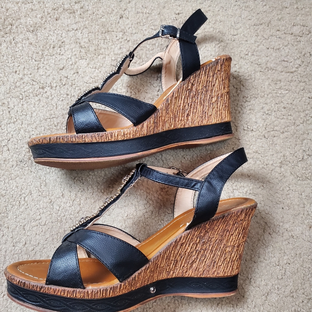 Patricia by Spring Step Satrada-B Medallion Wedge Heel, 41 (U.S. 9.5-10), Black - Picture 6 of 16